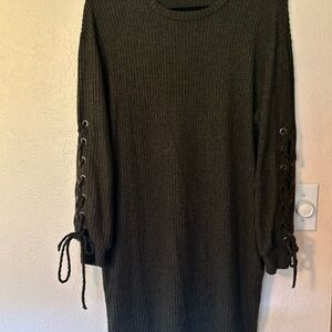 Green sweater dress with tie sleeves